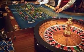 Antarmuka Game Demo bp77 menampilkan berbagai permainan slot dan live dealer dalam mode percobaan